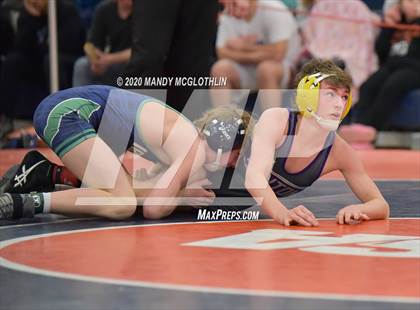Thumbnail 1 in IHSA 1A Wrestling Sectionals photogallery.