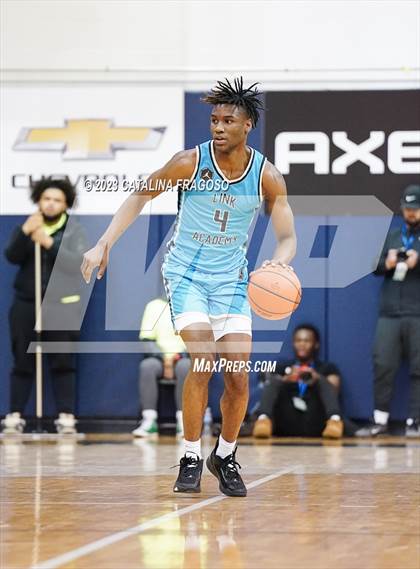 Thumbnail 1 in Montverde Academy vs. Link Academy (Metro Classic) photogallery.