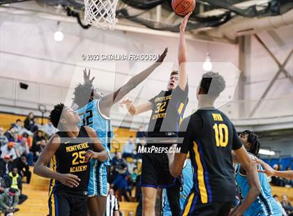 Thumbnail 2 in Montverde Academy vs. Link Academy (Metro Classic) photogallery.