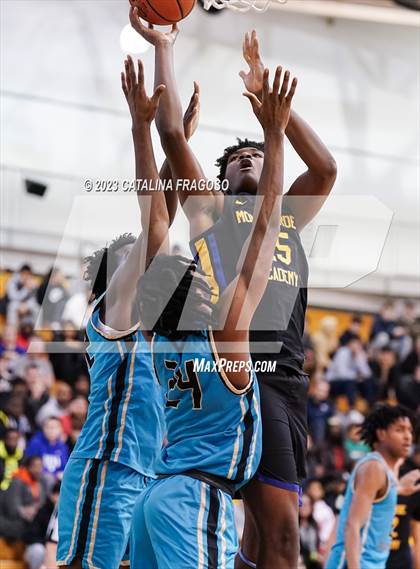 Thumbnail 1 in Montverde Academy vs. Link Academy (Metro Classic) photogallery.
