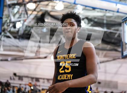 Thumbnail 2 in Montverde Academy vs. Link Academy (Metro Classic) photogallery.