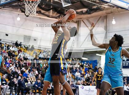Thumbnail 3 in Montverde Academy vs. Link Academy (Metro Classic) photogallery.