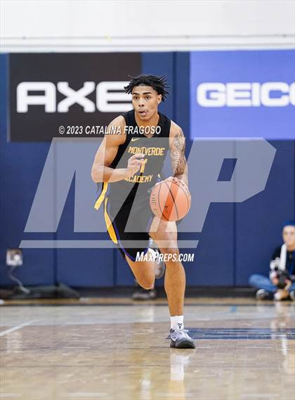 Thumbnail 2 in Montverde Academy vs. Link Academy (Metro Classic) photogallery.