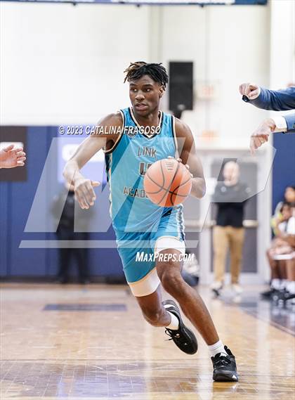 Thumbnail 2 in Montverde Academy vs. Link Academy (Metro Classic) photogallery.