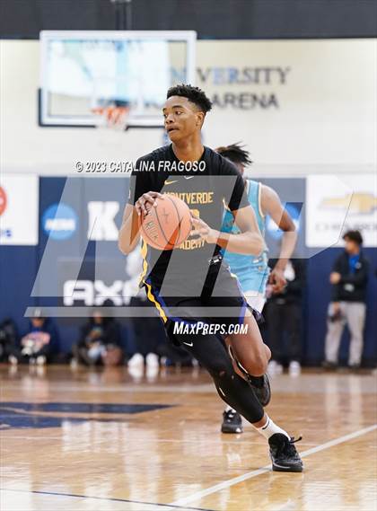 Thumbnail 2 in Montverde Academy vs. Link Academy (Metro Classic) photogallery.