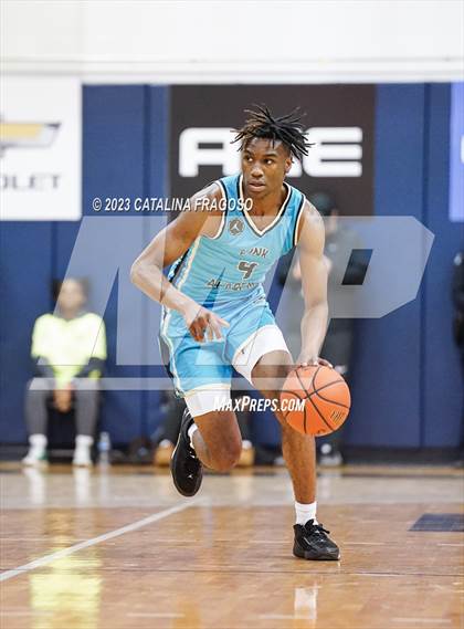 Thumbnail 2 in Montverde Academy vs. Link Academy (Metro Classic) photogallery.
