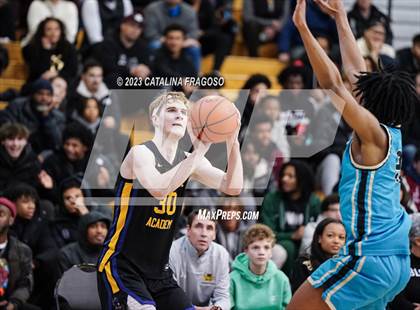 Thumbnail 2 in Montverde Academy vs. Link Academy (Metro Classic) photogallery.