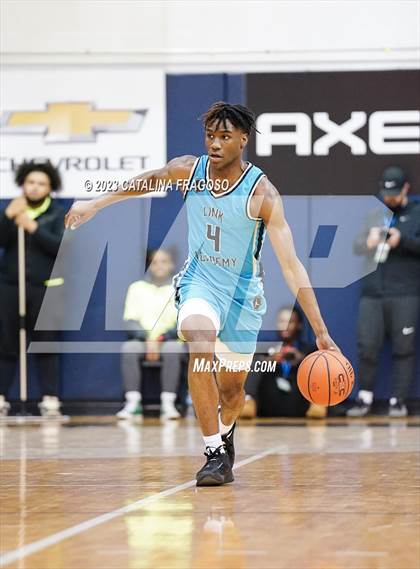 Thumbnail 2 in Montverde Academy vs. Link Academy (Metro Classic) photogallery.