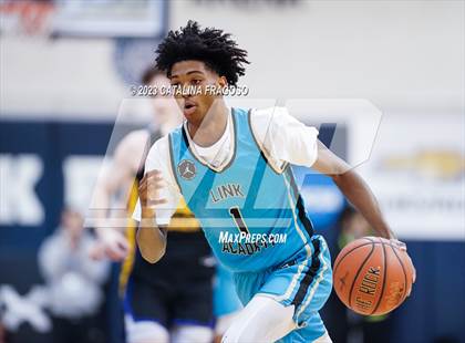 Thumbnail 2 in Montverde Academy vs. Link Academy (Metro Classic) photogallery.