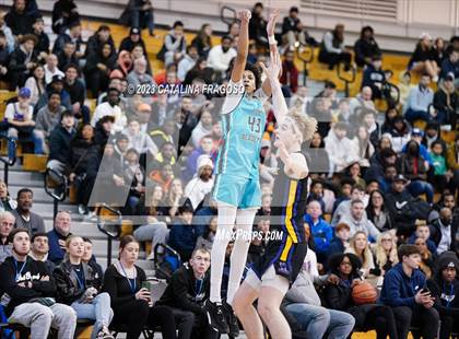 Thumbnail 3 in Montverde Academy vs. Link Academy (Metro Classic) photogallery.