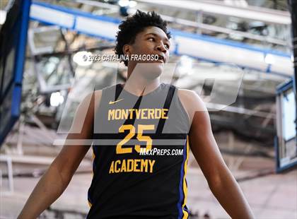 Thumbnail 1 in Montverde Academy vs. Link Academy (Metro Classic) photogallery.