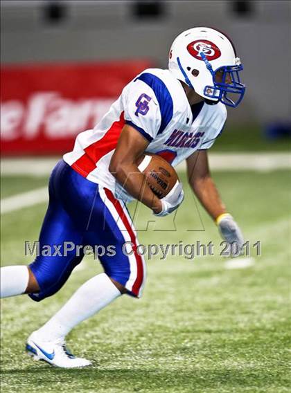 Thumbnail 1 in Port Neches-Groves vs. Gregory-Portland (Dave Campbell's Texas Football Classic) photogallery.
