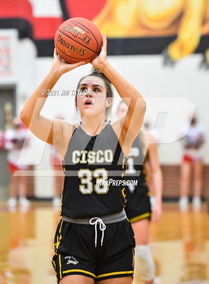 Thumbnail 3 in Muenster vs Cisco (UIL Regional semifinal) photogallery.