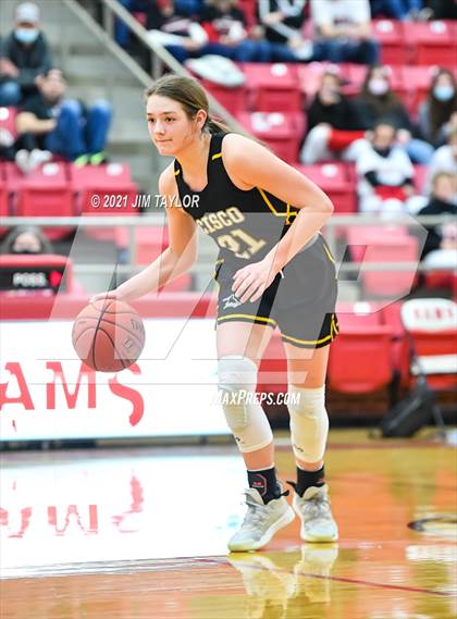 Thumbnail 3 in Muenster vs Cisco (UIL Regional semifinal) photogallery.