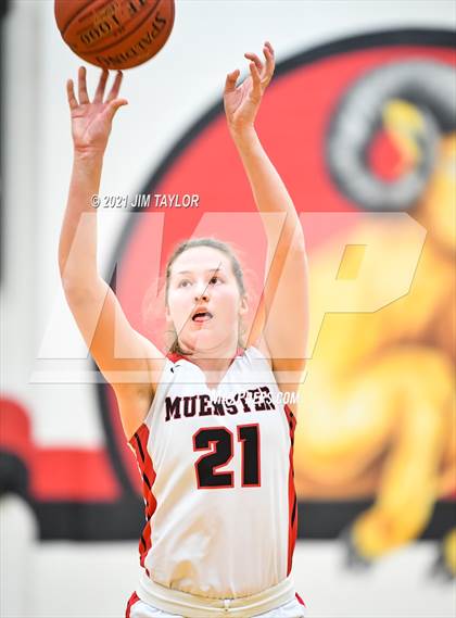 Thumbnail 2 in Muenster vs Cisco (UIL Regional semifinal) photogallery.