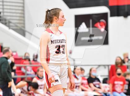 Thumbnail 2 in Muenster vs Cisco (UIL Regional semifinal) photogallery.