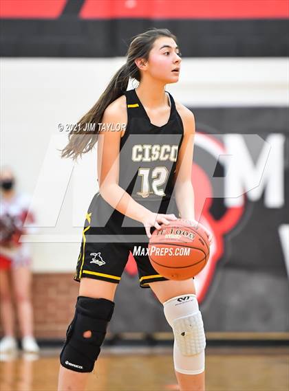 Thumbnail 3 in Muenster vs Cisco (UIL Regional semifinal) photogallery.