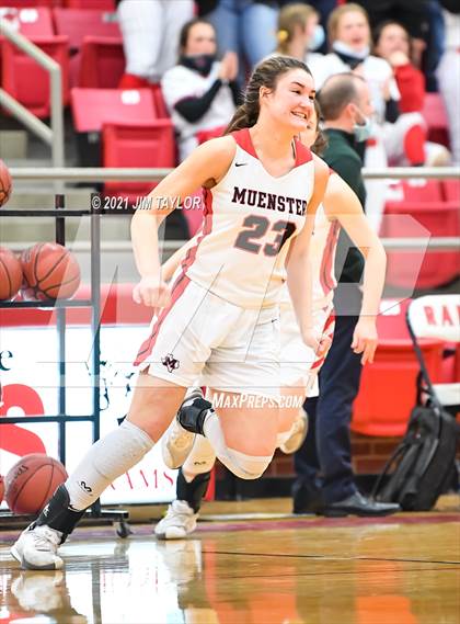 Thumbnail 2 in Muenster vs Cisco (UIL Regional semifinal) photogallery.