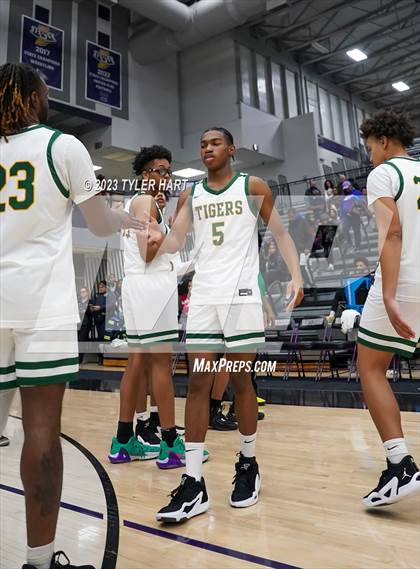 Thumbnail 1 in Indianapolis Crispus Attucks vs. Center Grove (Sneakers for Santa Shootout) photogallery.