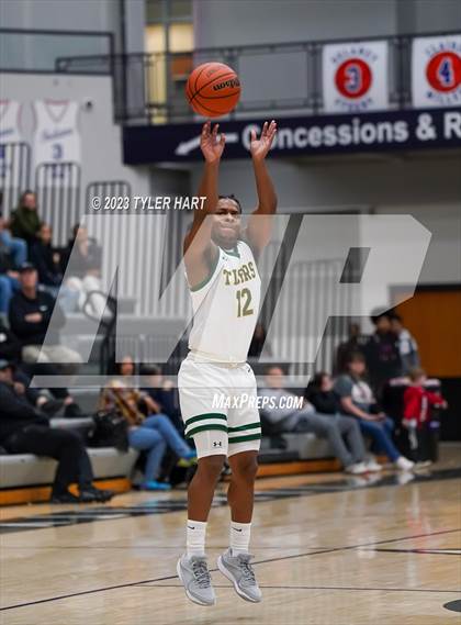 Thumbnail 3 in Indianapolis Crispus Attucks vs. Center Grove (Sneakers for Santa Shootout) photogallery.