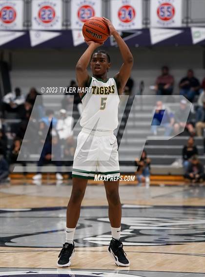 Thumbnail 1 in Indianapolis Crispus Attucks vs. Center Grove (Sneakers for Santa Shootout) photogallery.