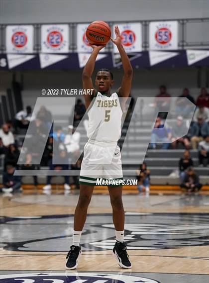 Thumbnail 2 in Indianapolis Crispus Attucks vs. Center Grove (Sneakers for Santa Shootout) photogallery.
