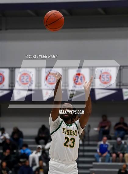 Thumbnail 2 in Indianapolis Crispus Attucks vs. Center Grove (Sneakers for Santa Shootout) photogallery.