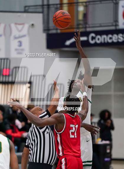 Thumbnail 3 in Indianapolis Crispus Attucks vs. Center Grove (Sneakers for Santa Shootout) photogallery.