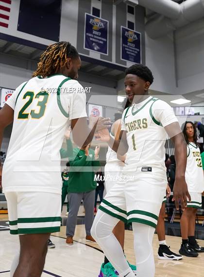 Thumbnail 1 in Indianapolis Crispus Attucks vs. Center Grove (Sneakers for Santa Shootout) photogallery.