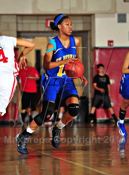 Thumbnail 2 in Serra vs. St. Bernard (CIF SoCal Regional D4 Final) photogallery.
