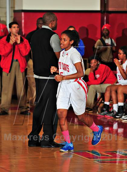 Thumbnail 1 in Serra vs. St. Bernard (CIF SoCal Regional D4 Final) photogallery.