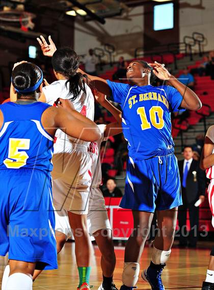 Thumbnail 3 in Serra vs. St. Bernard (CIF SoCal Regional D4 Final) photogallery.