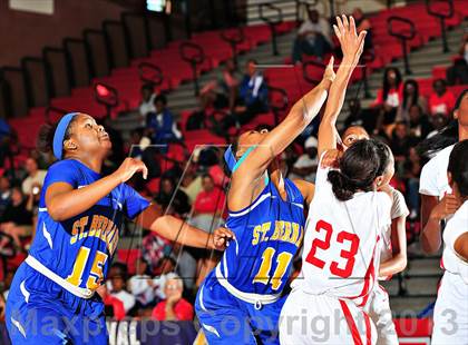Thumbnail 3 in Serra vs. St. Bernard (CIF SoCal Regional D4 Final) photogallery.