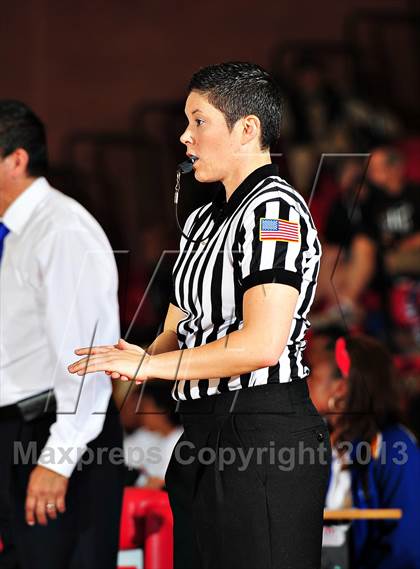 Thumbnail 2 in Serra vs. St. Bernard (CIF SoCal Regional D4 Final) photogallery.