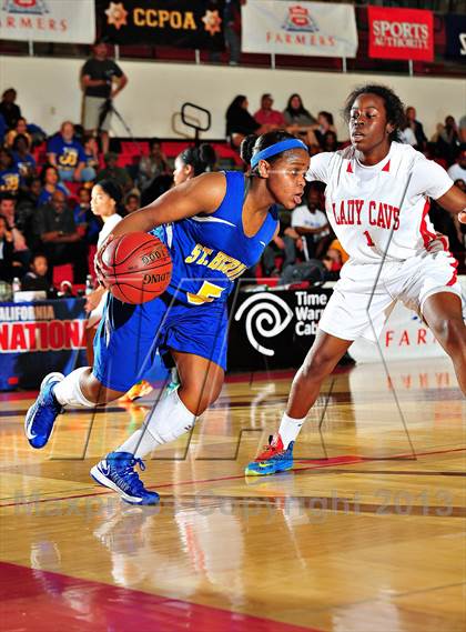 Thumbnail 3 in Serra vs. St. Bernard (CIF SoCal Regional D4 Final) photogallery.