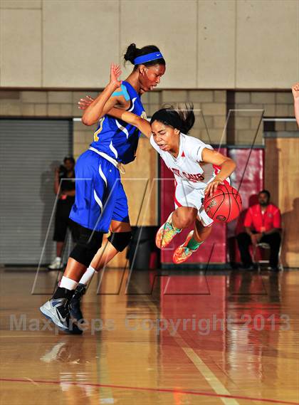 Thumbnail 3 in Serra vs. St. Bernard (CIF SoCal Regional D4 Final) photogallery.