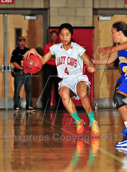 Thumbnail 1 in Serra vs. St. Bernard (CIF SoCal Regional D4 Final) photogallery.