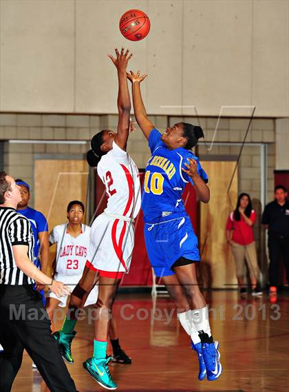 Thumbnail 2 in Serra vs. St. Bernard (CIF SoCal Regional D4 Final) photogallery.