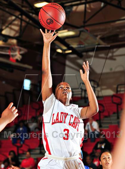 Thumbnail 3 in Serra vs. St. Bernard (CIF SoCal Regional D4 Final) photogallery.