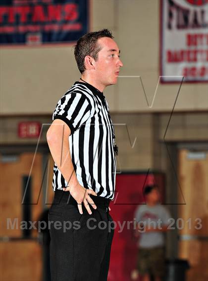 Thumbnail 1 in Serra vs. St. Bernard (CIF SoCal Regional D4 Final) photogallery.