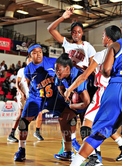 Thumbnail 2 in Serra vs. St. Bernard (CIF SoCal Regional D4 Final) photogallery.