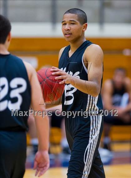 Thumbnail 3 in Brandeis vs. Clark (UIL 5A Regional Quarterfinal) photogallery.