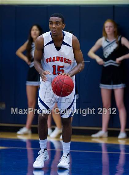 Thumbnail 3 in Brandeis vs. Clark (UIL 5A Regional Quarterfinal) photogallery.