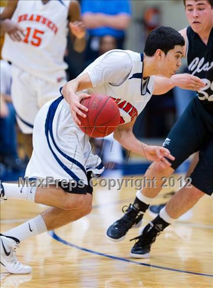 Thumbnail 2 in Brandeis vs. Clark (UIL 5A Regional Quarterfinal) photogallery.
