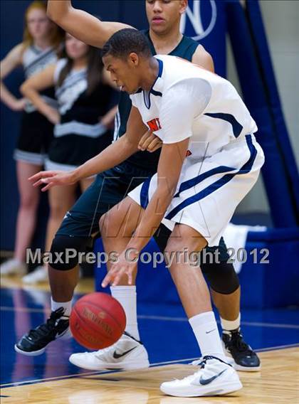 Thumbnail 1 in Brandeis vs. Clark (UIL 5A Regional Quarterfinal) photogallery.