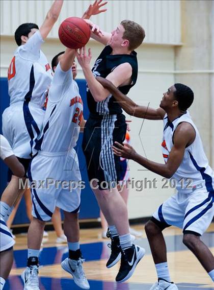 Thumbnail 3 in Brandeis vs. Clark (UIL 5A Regional Quarterfinal) photogallery.