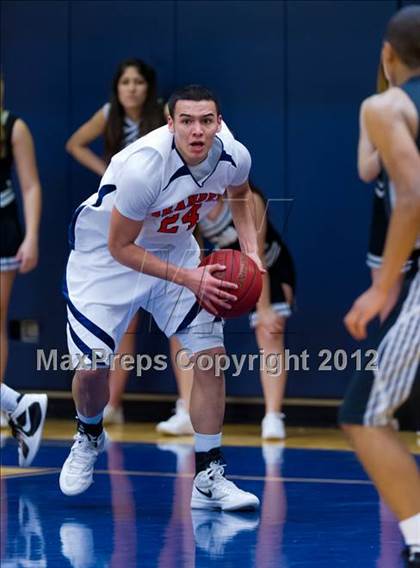 Thumbnail 1 in Brandeis vs. Clark (UIL 5A Regional Quarterfinal) photogallery.