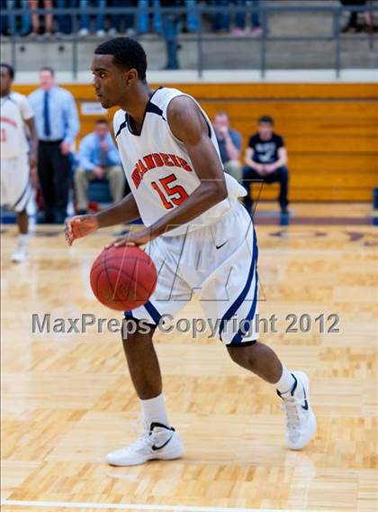 Thumbnail 2 in Brandeis vs. Clark (UIL 5A Regional Quarterfinal) photogallery.