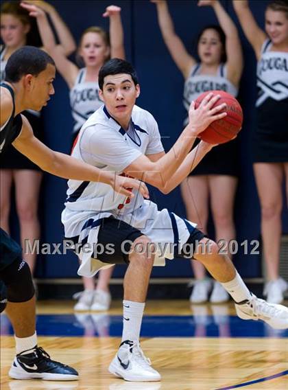 Thumbnail 2 in Brandeis vs. Clark (UIL 5A Regional Quarterfinal) photogallery.