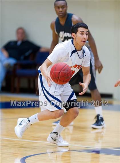 Thumbnail 2 in Brandeis vs. Clark (UIL 5A Regional Quarterfinal) photogallery.
